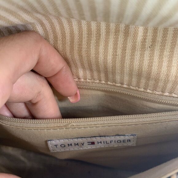 Tommy Hilfiger Black Tan Woven Purse Mini Flag - Picture 8 of 10